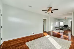 3602 Ave S 1/2, Galveston, TX 77550 - Photo 9