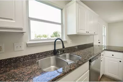 3906 Hollow Cove Lane, Richmond, TX 77469 - Photo 11