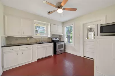 231 Lakeview Drive, Sugar Land, TX 77498 - Photo 13