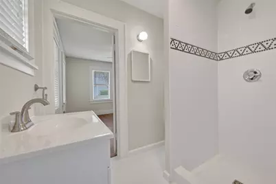 231 Lakeview Drive, Sugar Land, TX 77498 - Photo 17