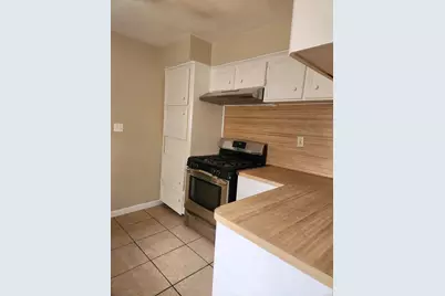 11410 Spring Grove Drive, Houston, TX 77099 - Photo 5