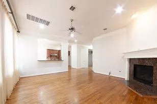 3206 Holly Thicket Dr, Houston, TX 77042 - Photo 11