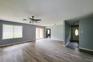 1102 Avenue C, Sweeny, TX 77480 - Photo 13