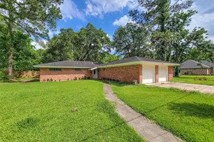 1102 Avenue C, Sweeny, TX 77480 - Photo 1