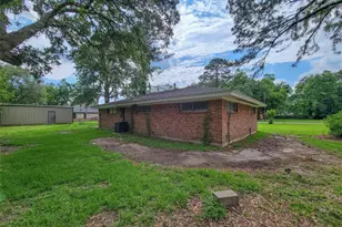 1102 Avenue C, Sweeny, TX 77480 - Photo 29