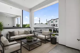 2812 Grand Fountains Dr, Houston, TX 77054 - Photo 9