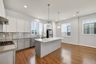 2812 Grand Fountains Dr, Houston, TX 77054 - Photo 15