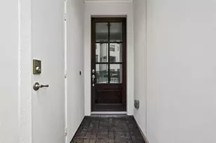 2812 Grand Fountains Dr, Houston, TX 77054 - Photo 3