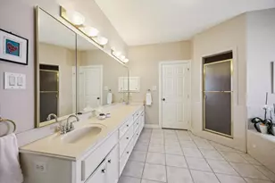 4413 Darsey St, Bellaire, TX 77401 - Photo 13