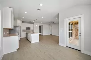 225 Orchard Laurel Dr, Alvin, TX 77511 - Photo 17