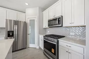 225 Orchard Laurel Dr, Alvin, TX 77511 - Photo 15