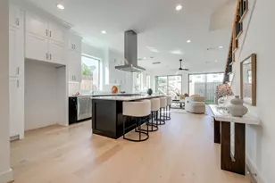 1818 Branard St, Houston, TX 77098 - Photo 9