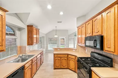 22923 Creekside Gate Court, Tomball, TX 77375 - Photo 9