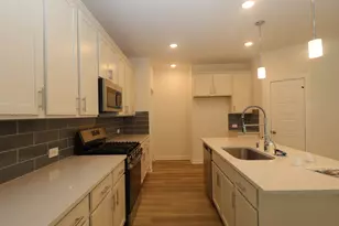 565 Brook Terrance Ln, Willis, TX 77378 - Photo 5