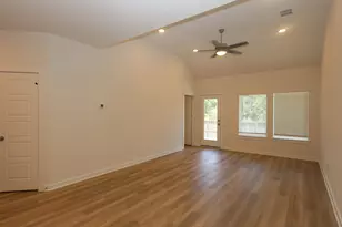 565 Brook Terrance Ln, Willis, TX 77378 - Photo 11
