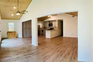 28624 Rantoul Ct, Huntsville, TX 77320 - Photo 7