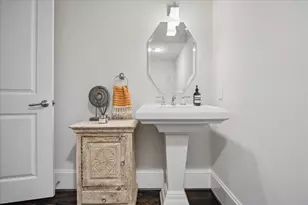 2215 Nantucket Dr, Houston, TX 77057 - Photo 19