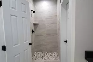 5608 Tommye St, Houston, TX 77028 - Photo 13