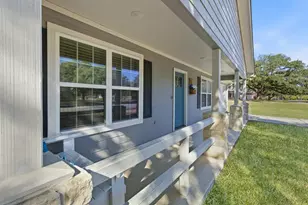 1915 8th St, Hempstead, TX 77445 - Photo 3