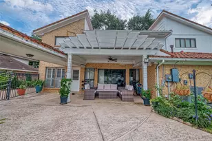 1755 Carriage Way, Sugar Land, TX 77478 - Photo 23