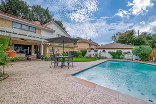1755 Carriage Way, Sugar Land, TX 77478 - Photo 29