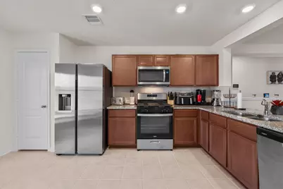 15707 Lemmonwood Hills Lane, Houston, TX 77044 - Photo 11