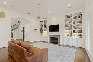 1732 W 23rd St, Houston, TX 77008 - Photo 1