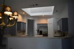 507 Springhope Ct, Houston, TX 77049 - Photo 5