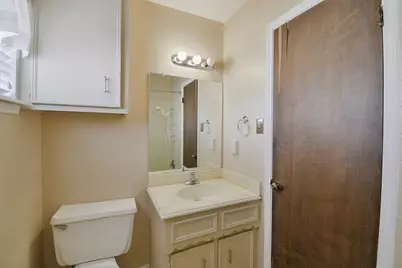 13915 Roundstone Lane, Houston, TX 77015 - Photo 17