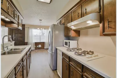 13915 Roundstone Lane, Houston, TX 77015 - Photo 15