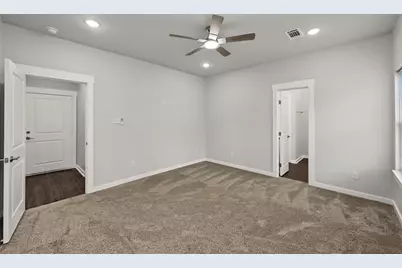 117 Sun City Lane, Conroe, TX 77304 - Photo 15