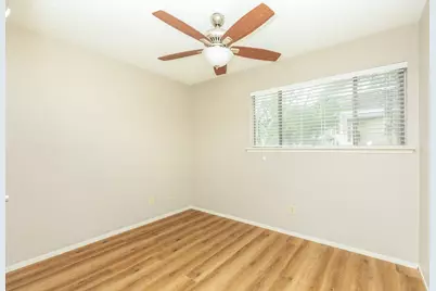 7128 N Holiday Drive, Galveston, TX 77550 - Photo 21
