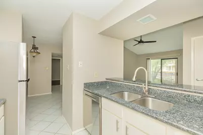 7128 N Holiday Drive, Galveston, TX 77550 - Photo 19