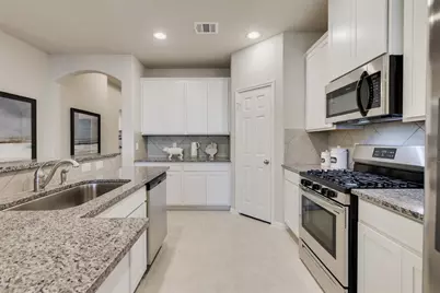 5907 Grantgrala Drive, Katy, TX 77493 - Photo 9