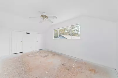 7919 Twin Hills Drive, Houston, TX 77071 - Photo 15