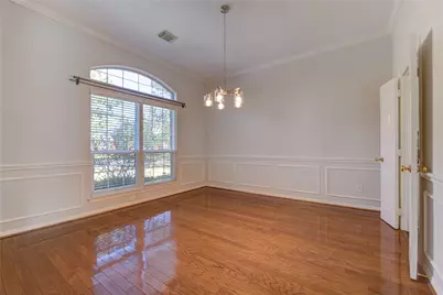309 Oak Creek Drive, League City, TX 77573 - Photo 5