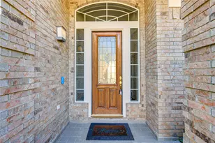 309 Oak Creek Dr, League City, TX 77573 - Photo 3