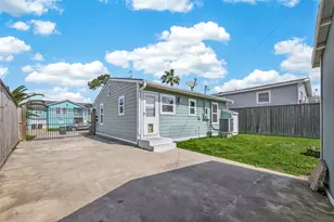 5721 Sylvia Dr, Galveston, TX 77551 - Photo 23