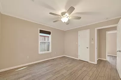 5721 Sylvia Drive, Galveston, TX 77551 - Photo 15