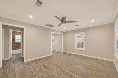 5721 Sylvia Drive, Galveston, TX 77551 - Photo 5