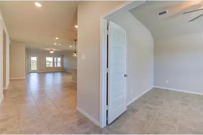 1207 Cascade Hills Drive, Rosharon, TX 77583 - Photo 5