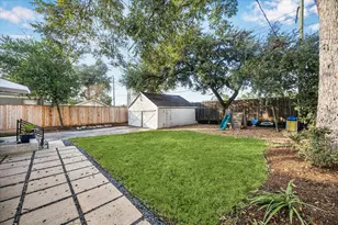 1402 Vassar St, Houston, TX 77006 - Photo 27