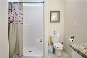 988 Gulf Rd, Crystal Beach, TX 77650 - Photo 21