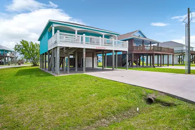 988 Gulf Road, Crystal Beach, TX 77650 - Photo 29