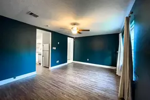 5211 Myrtlewood St, Houston, TX 77033 - Photo 13