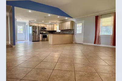 214 North Lake, Winnie, TX 77665 - Photo 9