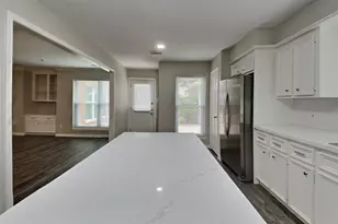 1315 Forest Hollow Dr, Missouri City, TX 77459 - Photo 5
