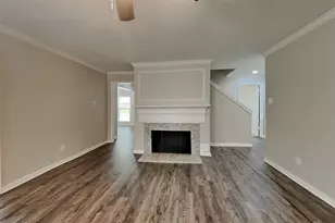 1315 Forest Hollow Dr, Missouri City, TX 77459 - Photo 3