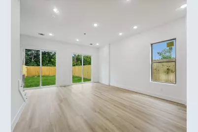 7416 Maxroy Street, Houston, TX 77088 - Photo 9