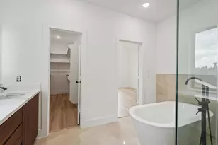 7416 Maxroy St, Houston, TX 77088 - Photo 25